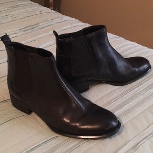 Nine West Black Leather Booties